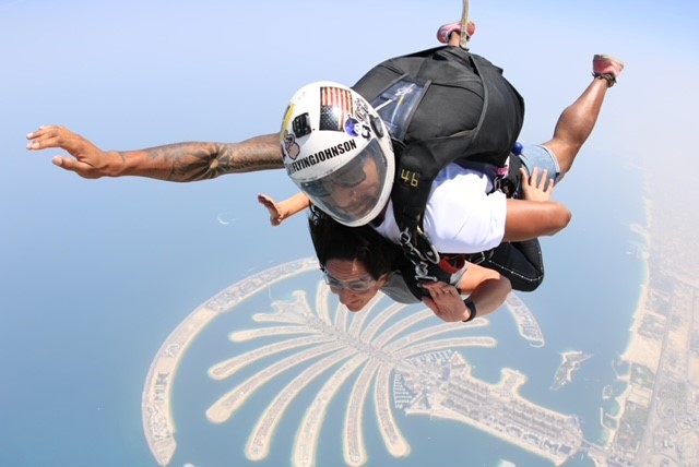 Ruj Dev skydiving